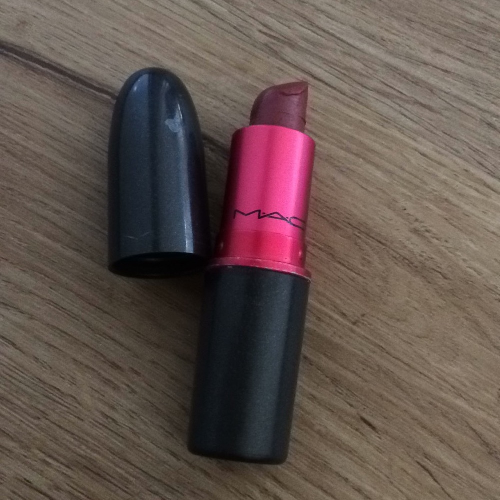 Mac matte lipstick dark maroon 💄